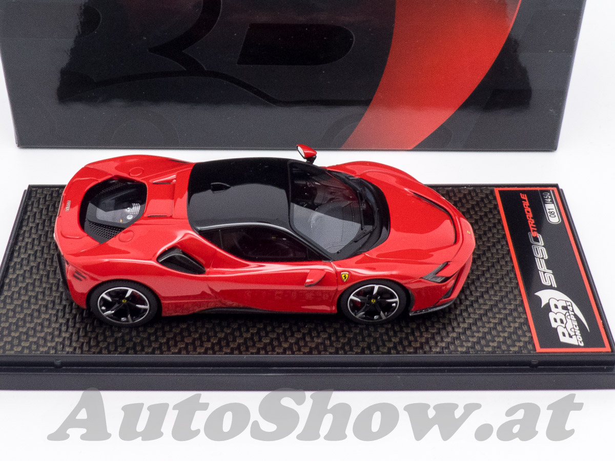 Ferrari SF90 Stradale Coupé, rosso corsa – rot mit schwarzem Dach / red with black roof