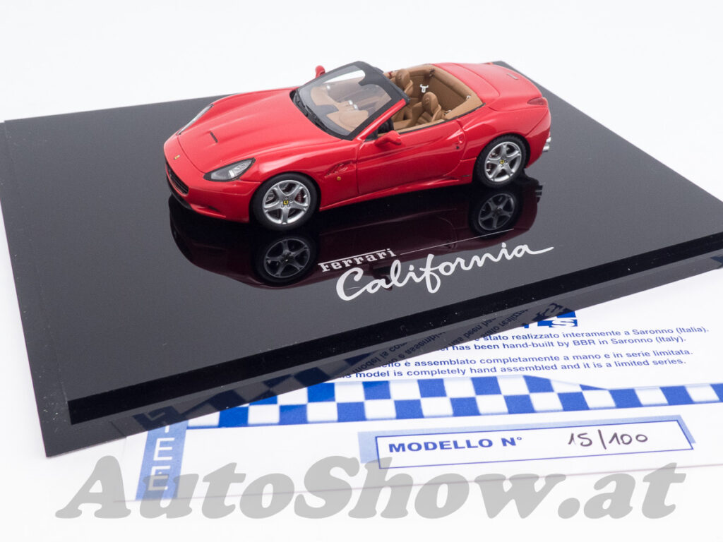 Ferrari California on BIG BASE with DeLuxe Packaging, rot / red – autoshow