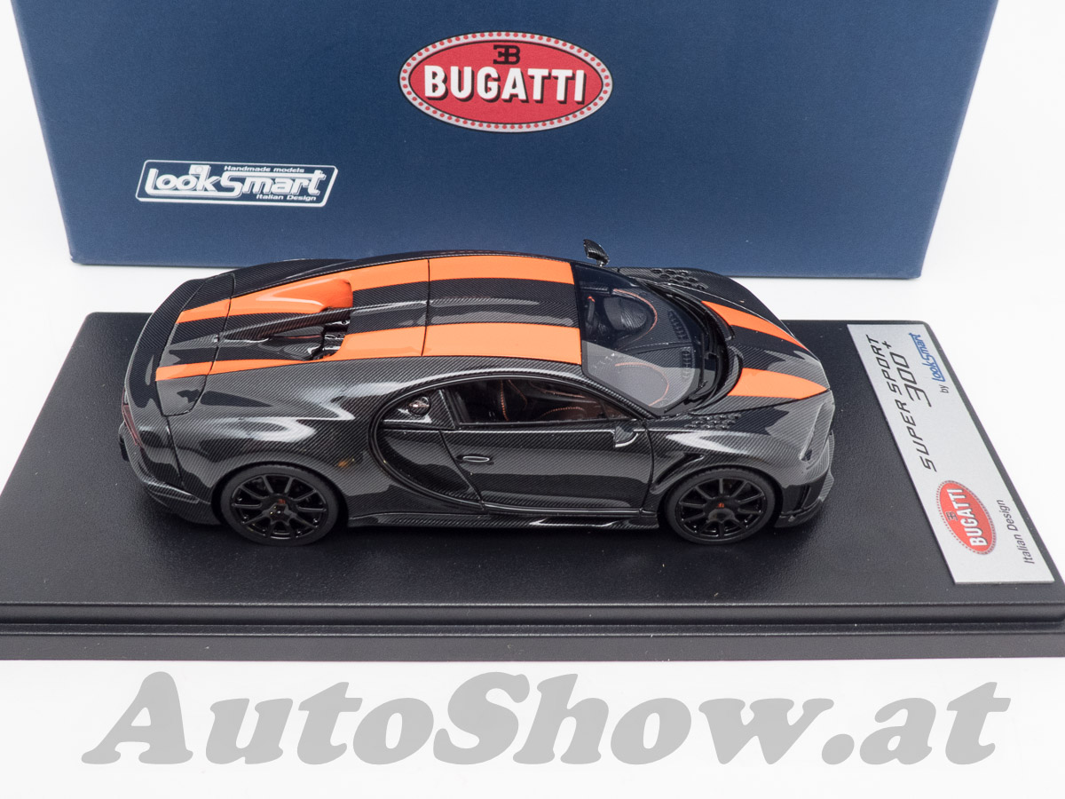 Bugatti Chiron Super Sport 300+ longtail, record car, 490,464km/h, 2-aug-2019, test track Ehra-Lessien, Germany, Andy Wallace