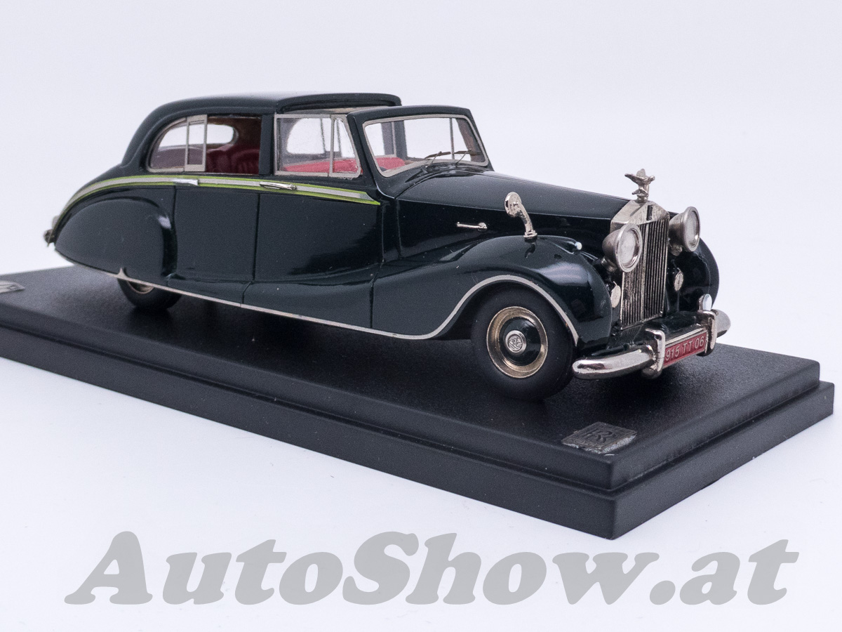 Rolls-Royce Phantom IV Sedanca De Ville, chassis 4AF20 by Hooper, car of HRH The Aga Khan III, 1952, dark green with light green stripe