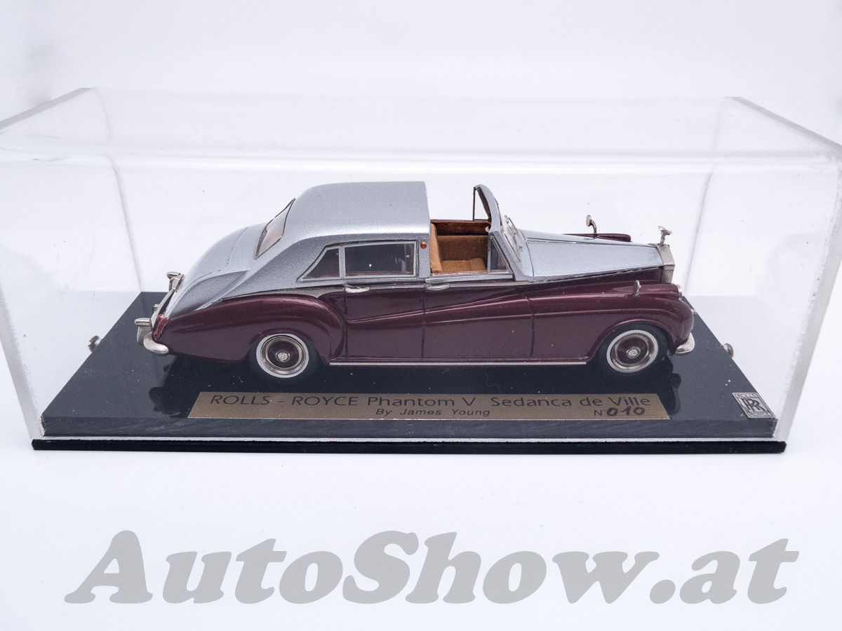 Rolls-Royce Phantom V Sedanca de Ville by James Young, ECHT-LEDER-SITZE, dunkelrot – silber met./  REAL LEATHER SEATS, dark red – silver