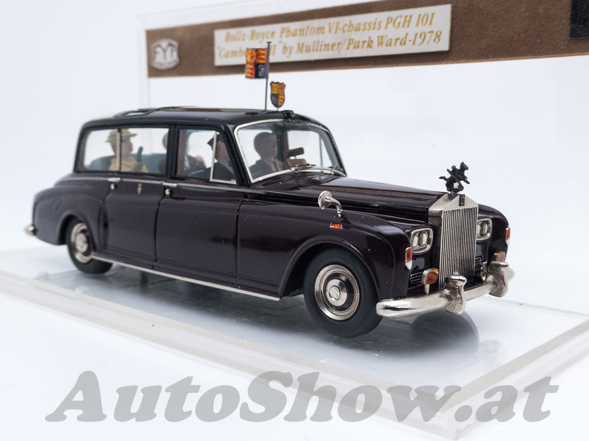 Rolls-Royce Phantom VI, chassis PGH101 by Mulliner Park Ward, Royal car of HRH The Queen Elisabeth for her state visit at Canberra, 1978, with 4 figures !! and mascot „St George slaying the dragon“