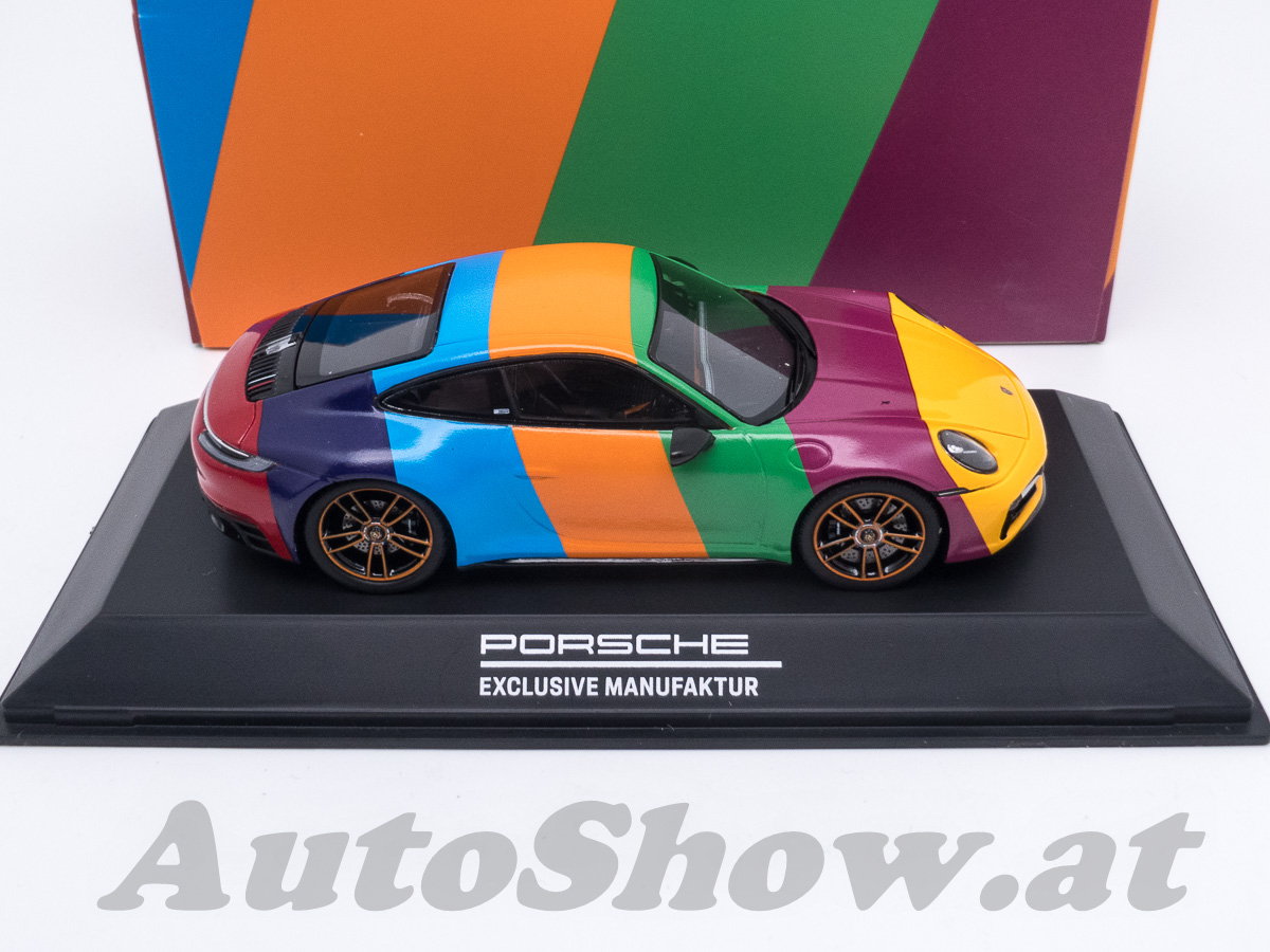 Porsche 911 Carrera GTS „30 Jahre Porsche Thailand“, 2021, bunt / colorful