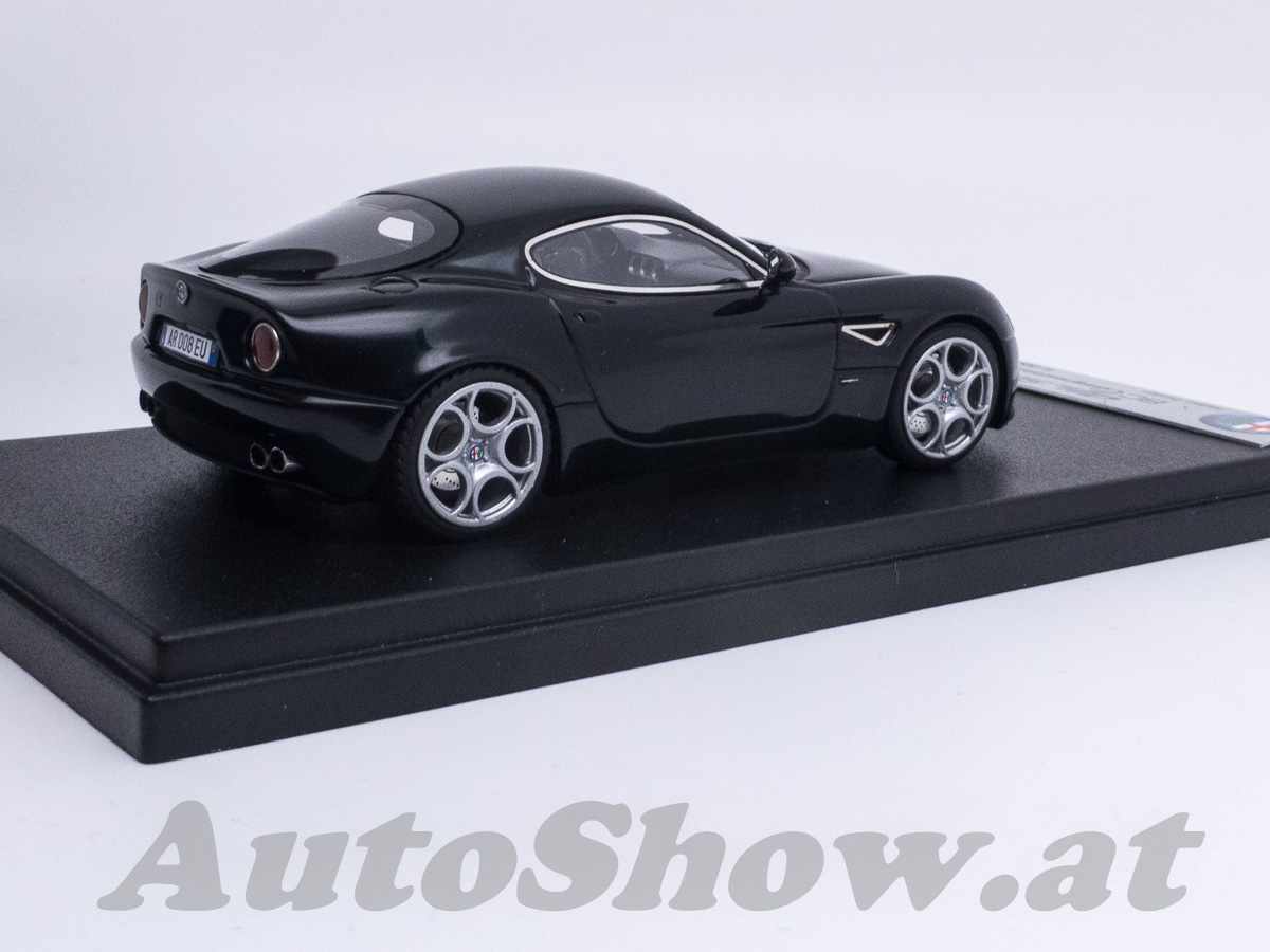 Alfa Romeo 8C Competizione Coupé, Salon IAA Frankfurt 2007, schwarz / black