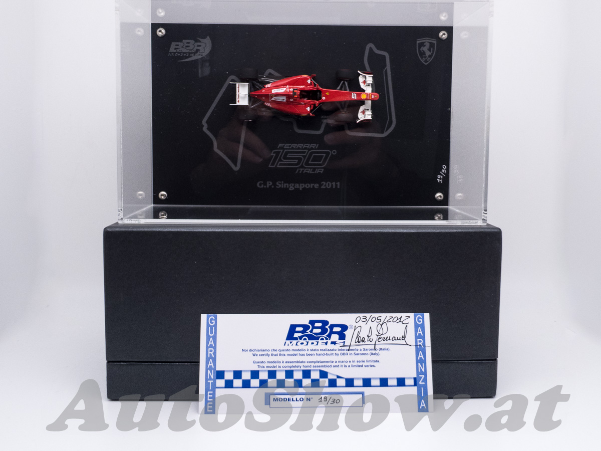 Ferrari 150° Italia, 4° GP Singapur 2011, F. Alonso, # 5, on BIG BASE with DeLuxe Packaging