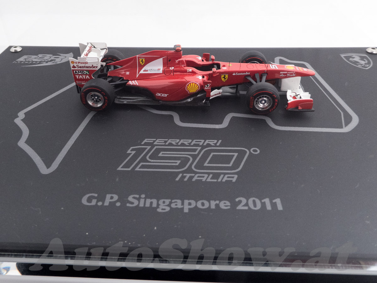Ferrari 150° Italia, 4° GP Singapur 2011, F. Alonso, # 5, on BIG BASE with DeLuxe Packaging