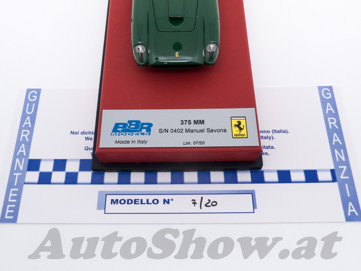 Ferrari 375MM Coupé, Chassis 0402AM, Carrozzeria Scaglietti, Manuel Savona, grün, auf hohem rotem Echtleder-Sockel